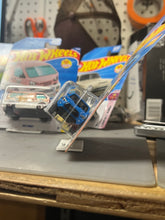 Load image into Gallery viewer, Single HW Card Stand