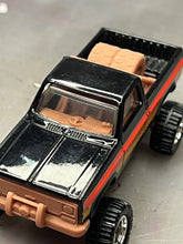 Load image into Gallery viewer, 83 Silverado PreRunner Lift Kit Base/Interior Combo