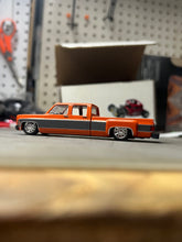 Load image into Gallery viewer, M2 Silverado Crew Cab along Bee Lowered Base (M2-004)